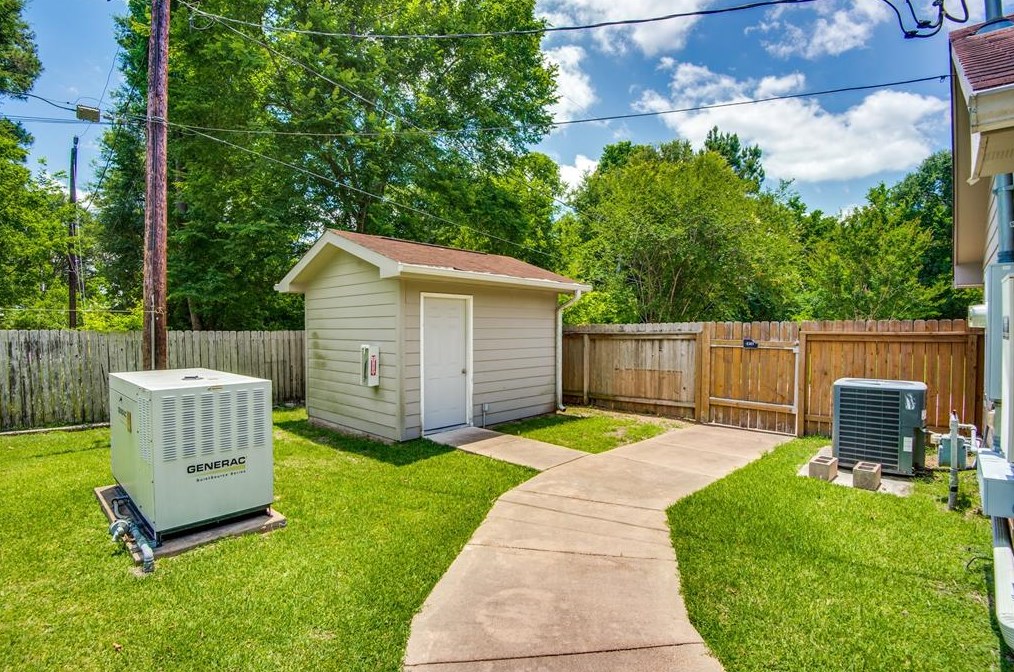 2511 Bammel Timbers Ln, Houston TX  77068-3306 exterior
