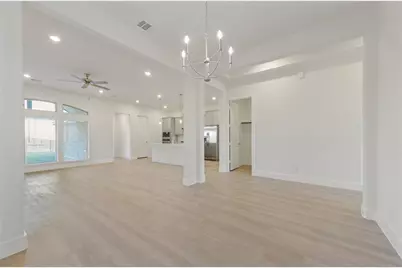 1525 Apache Heights Dr, Dayton, TX 77535 - Photo 7