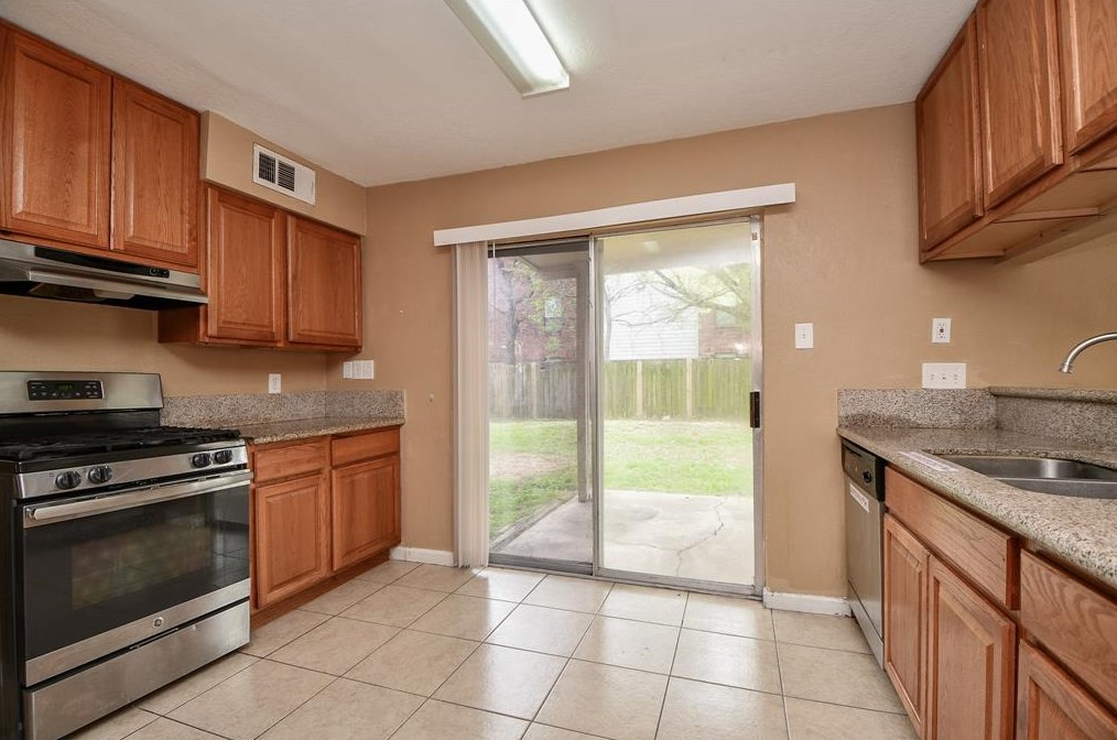19523 Coppervine Ln, Houston TX  77084-4765 exterior