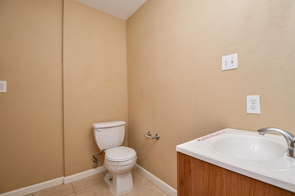 19523 Coppervine Ln, Houston TX  77084-4765 exterior