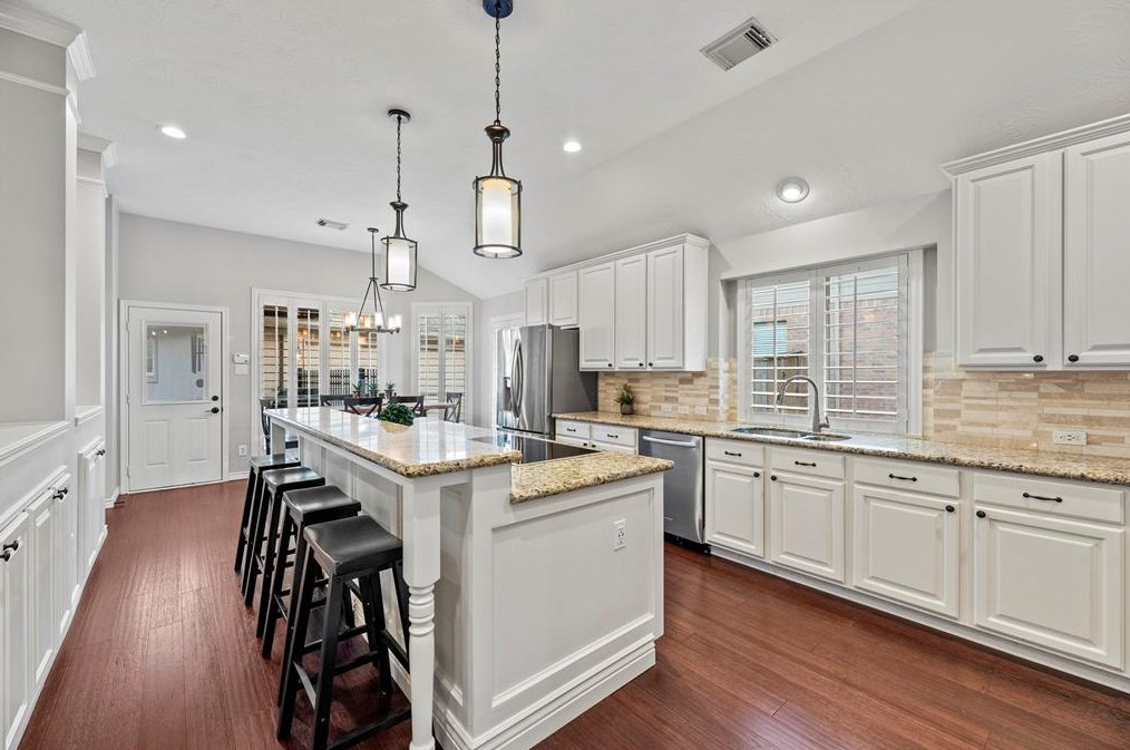 1150 Azalea Bnd, Sugar Land TX  77479-0061 exterior