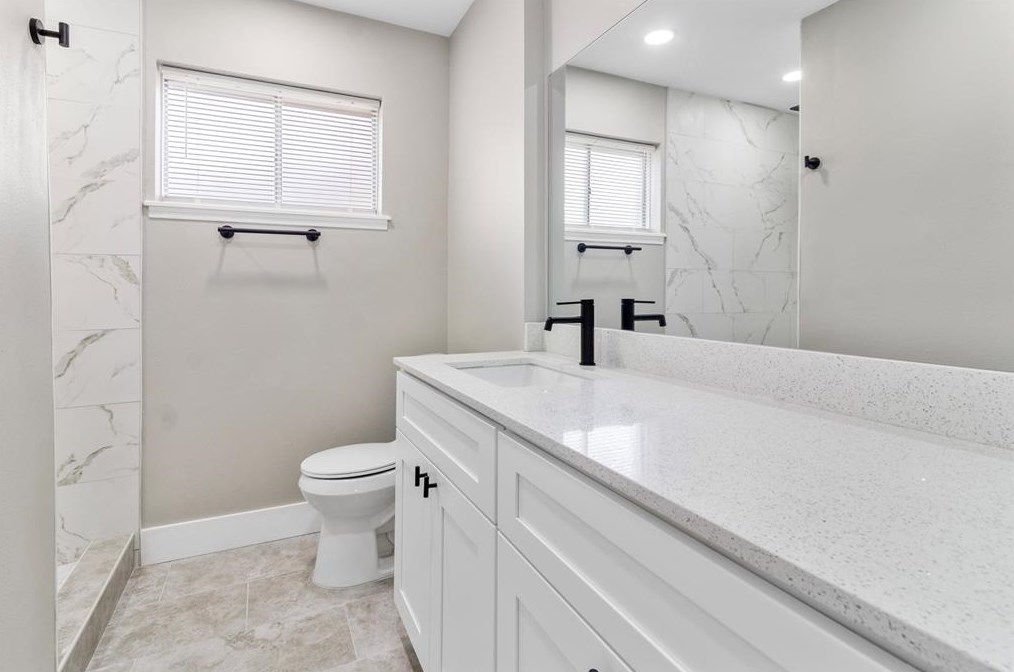 8319 Springtime Ln, Houston TX  77075-4741 exterior