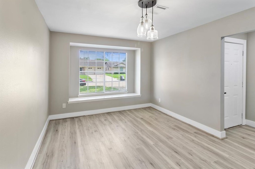 8319 Springtime Ln, Houston TX  77075-4741 exterior
