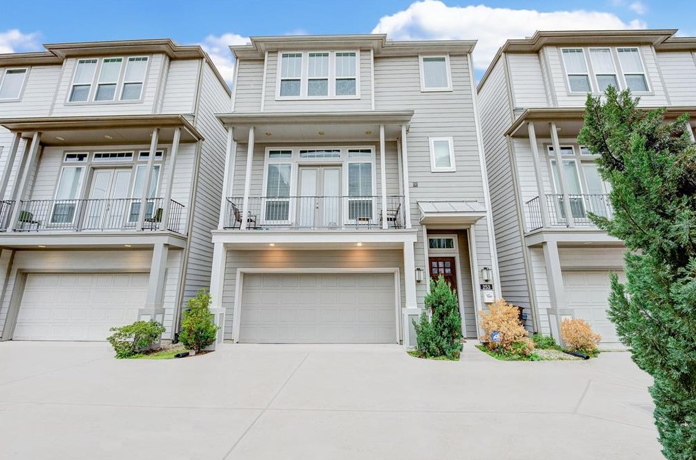 253 27th St, Houston TX  77008-2103 exterior