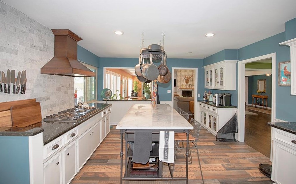 18503 Kingstown Ct, Houston TX  77058-4211 exterior