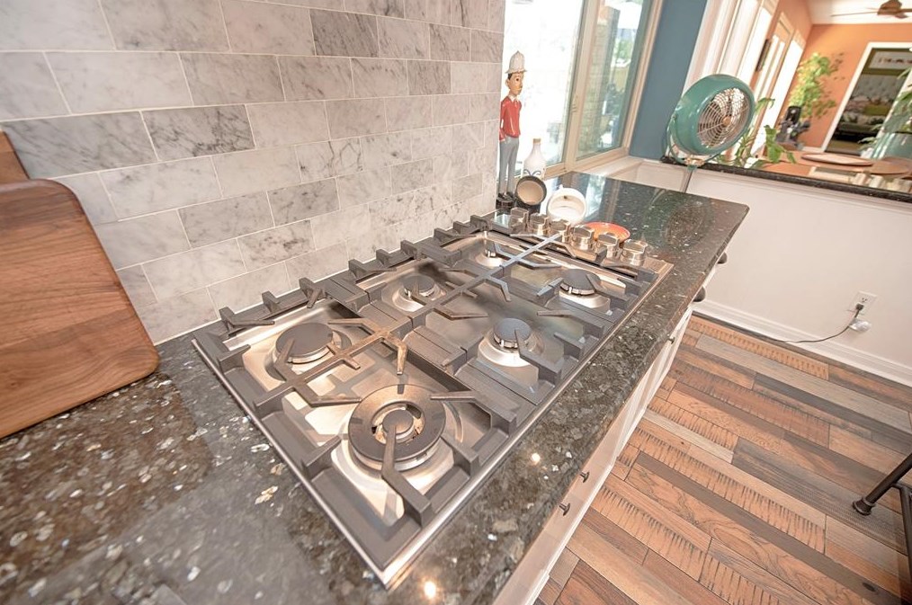 18503 Kingstown Ct, Houston TX  77058-4211 exterior