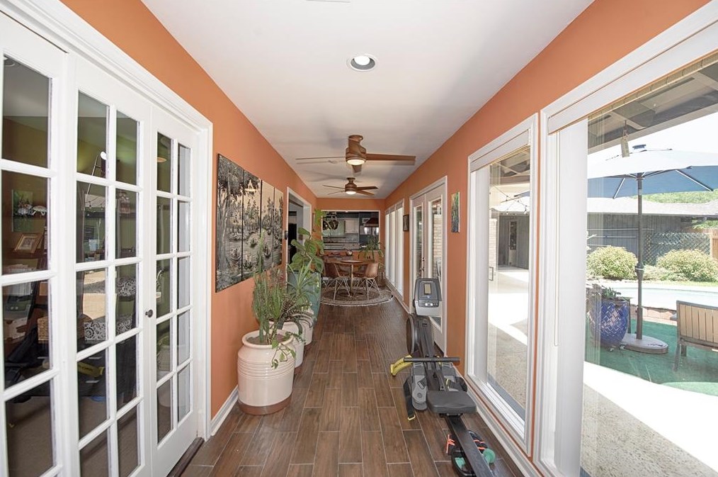 18503 Kingstown Ct, Houston TX  77058-4211 exterior