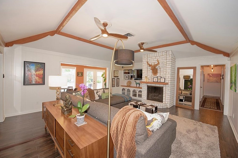 18503 Kingstown Ct, Houston TX  77058-4211 exterior