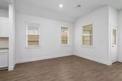 906 Golden Willow Lane, Conroe, TX 77304 - Photo 11