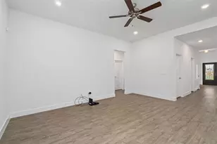 906 Golden Willow Ln, Conroe, TX 77304 - Photo 15