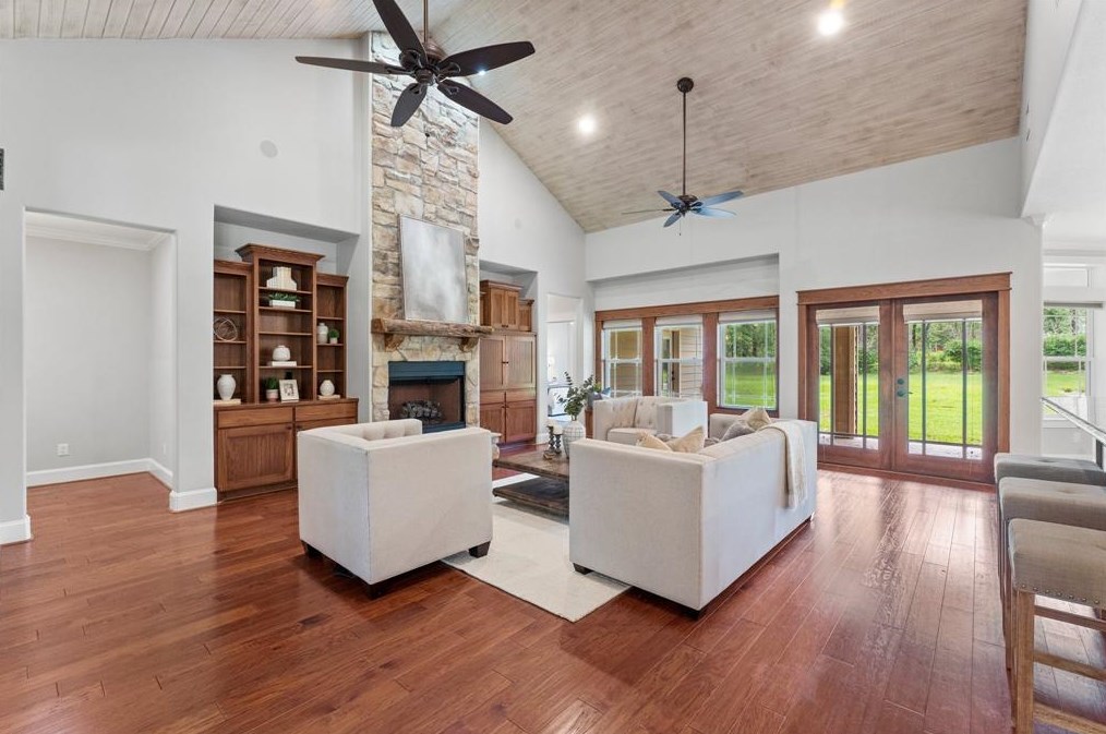16164 Koenig Ln, Conroe TX  77384-4087 exterior