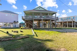 901 Meynig Dr, Crystal Beach, TX 77650 - Photo 37