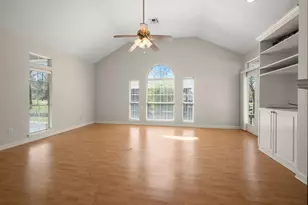 128 W Village Cove Loop, Livingston, TX 77351 - Photo 9