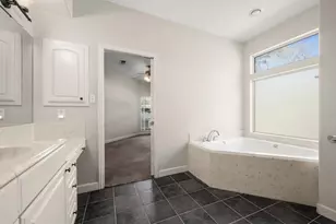 128 W Village Cove Loop, Livingston, TX 77351 - Photo 19