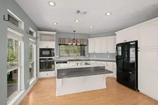 128 W Village Cove Loop, Livingston, TX 77351 - Photo 15