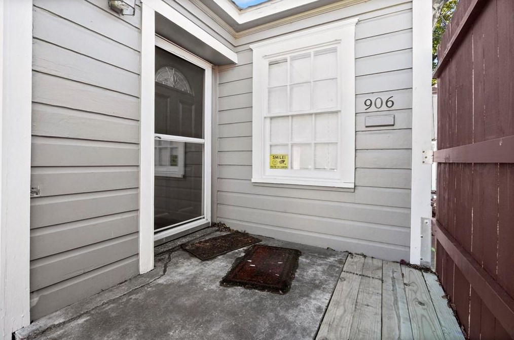 906 Gale St, Houston TX  77009-2022 exterior