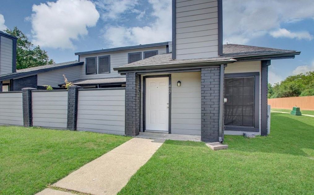 810 Dunson Glen Dr, Houston TX  77090-7009 exterior