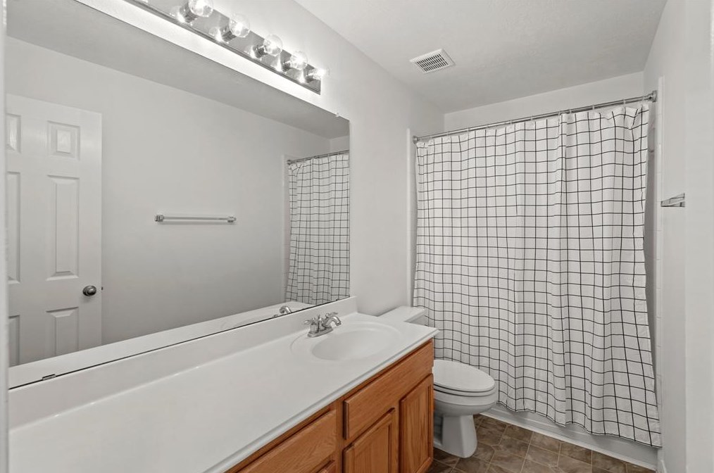 16722 Wilsons Creek Ln, Houston TX  77083-7219 exterior