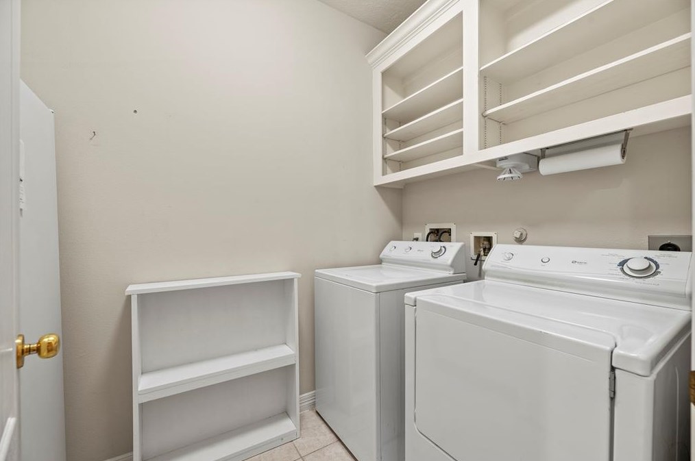 19618 Desert Ivy Dr, Houston TX  77094-2629 exterior