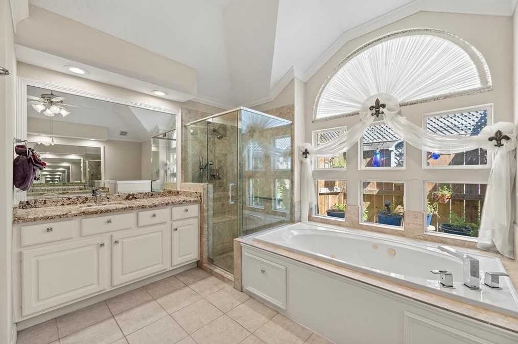 19618 Desert Ivy Dr, Houston TX  77094-2629 exterior
