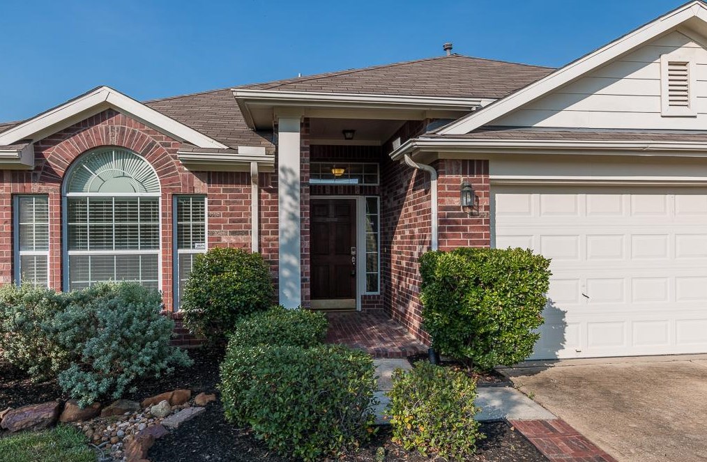 20511 Spring Aspen Ln, Spring TX  77388-5542 exterior