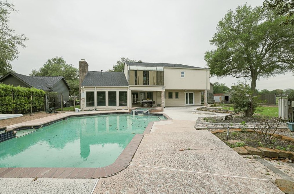14802 Bluffridge, Houston TX  77095-3207 exterior