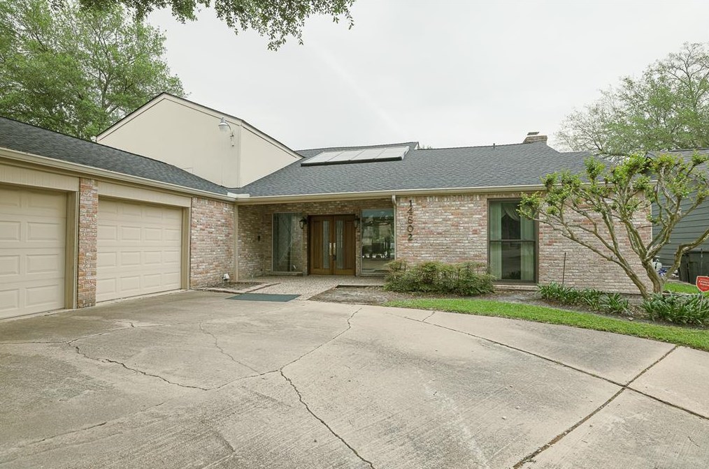 14802 Bluffridge, Houston TX  77095-3207 exterior