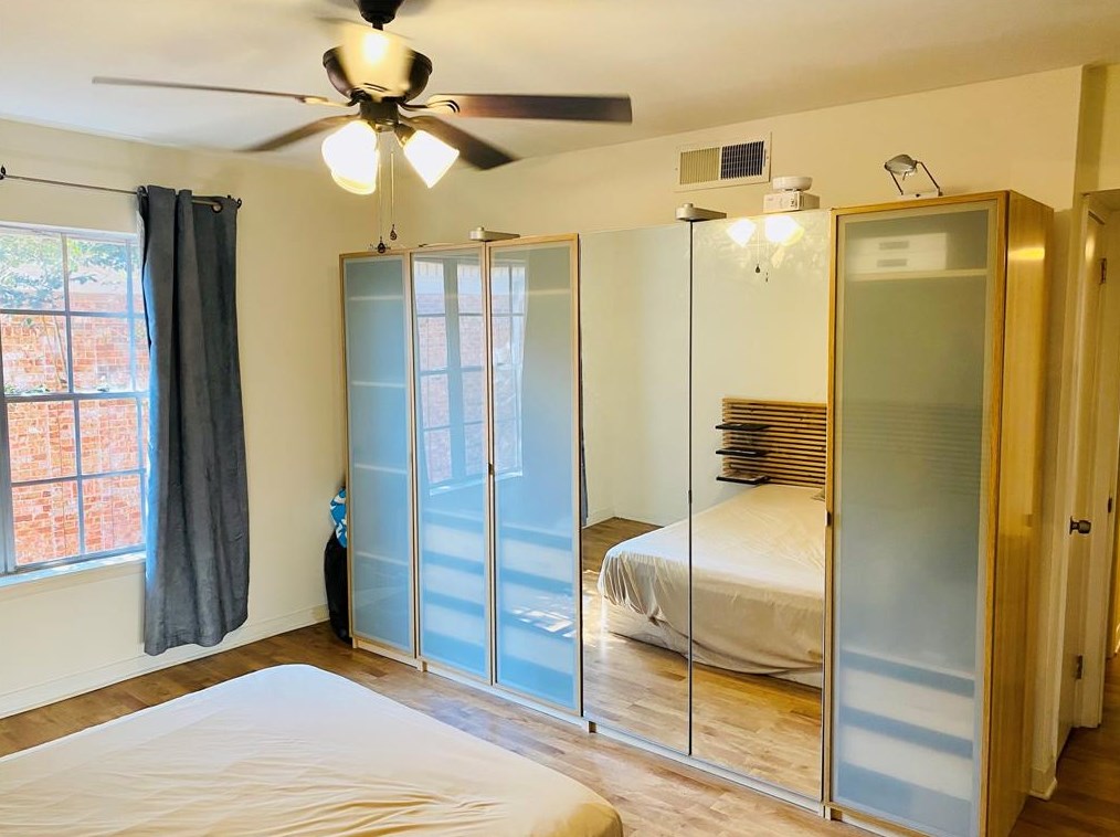 2822 Briarhurst Dr, Houston TX  77057-5336 exterior