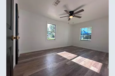 114 W Alfred Street, El Campo, TX 77437 - Photo 9