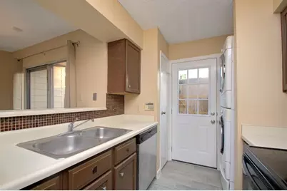 10615 Briar Forest #202, Houston, TX 77042 - Photo 7