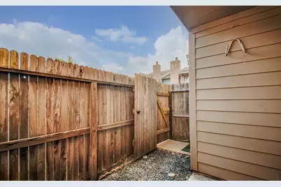 10615 Briar Forest #202, Houston, TX 77042 - Photo 25