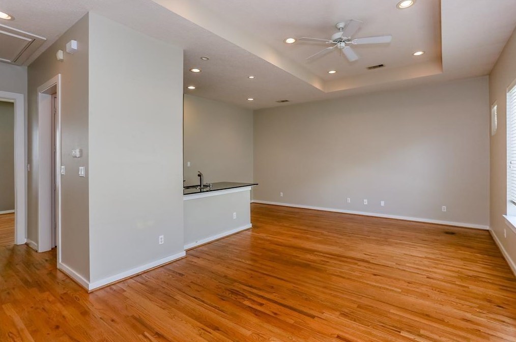 4030 Center St, Houston TX  77007-5610 exterior