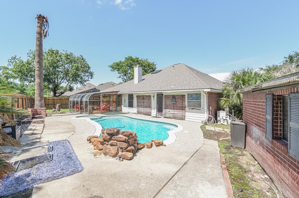 8503 Majesticbrook Dr, Houston TX  77095-3066 exterior