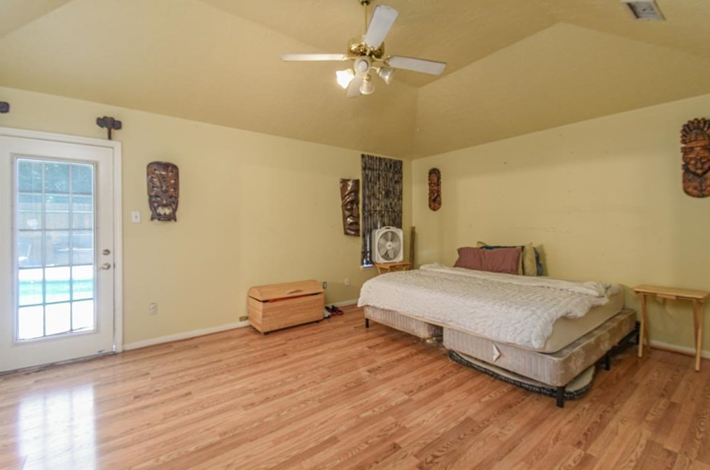 8503 Majesticbrook Dr, Houston TX  77095-3066 exterior