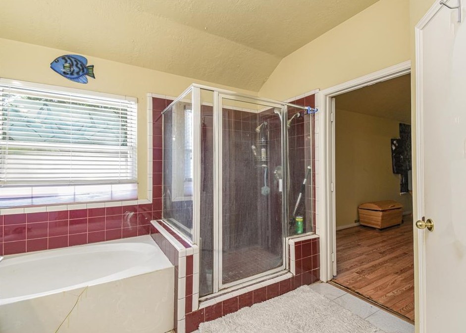 8503 Majesticbrook Dr, Houston TX  77095-3066 exterior