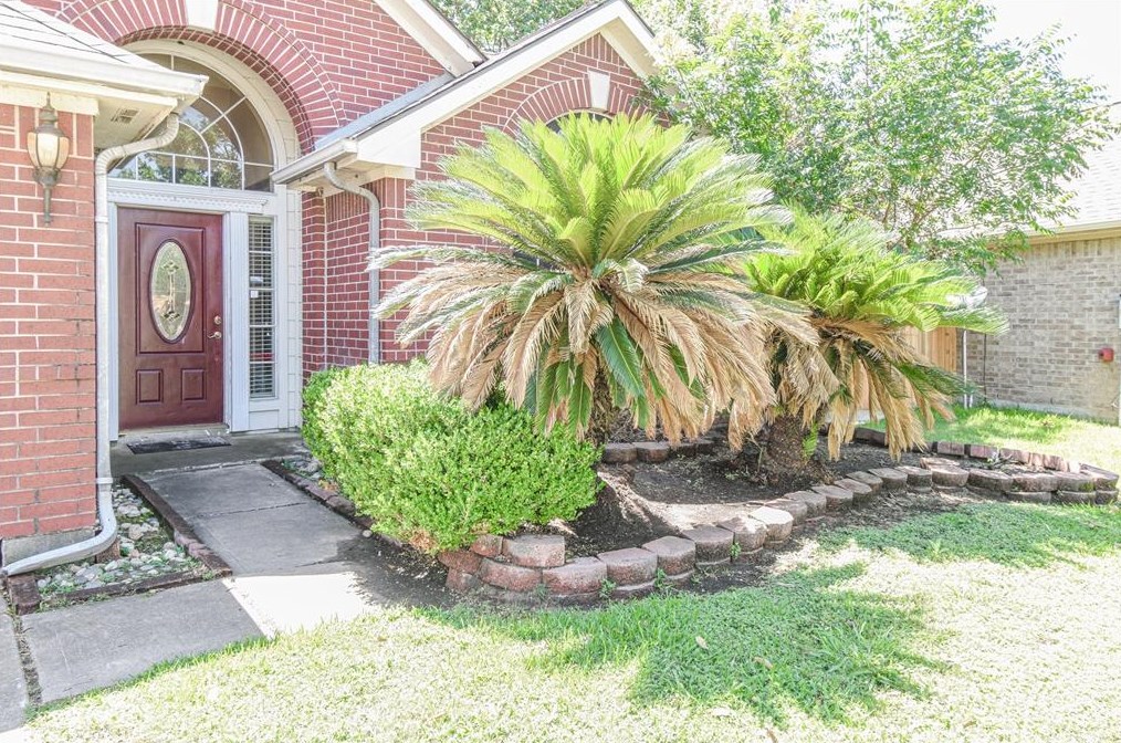 8503 Majesticbrook Dr, Houston TX  77095-3066 exterior