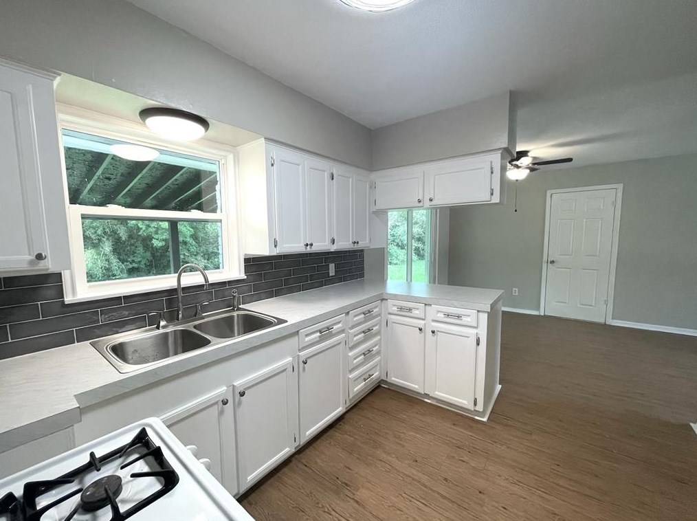 60 Mimosa Ct, Richwood TX  77566-5649 exterior