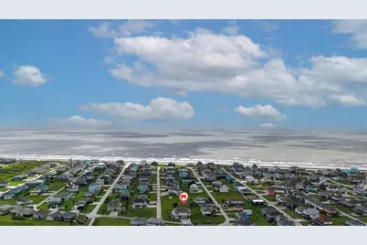 985 Sue Drive, Crystal Beach, TX 77650 - Photo 3