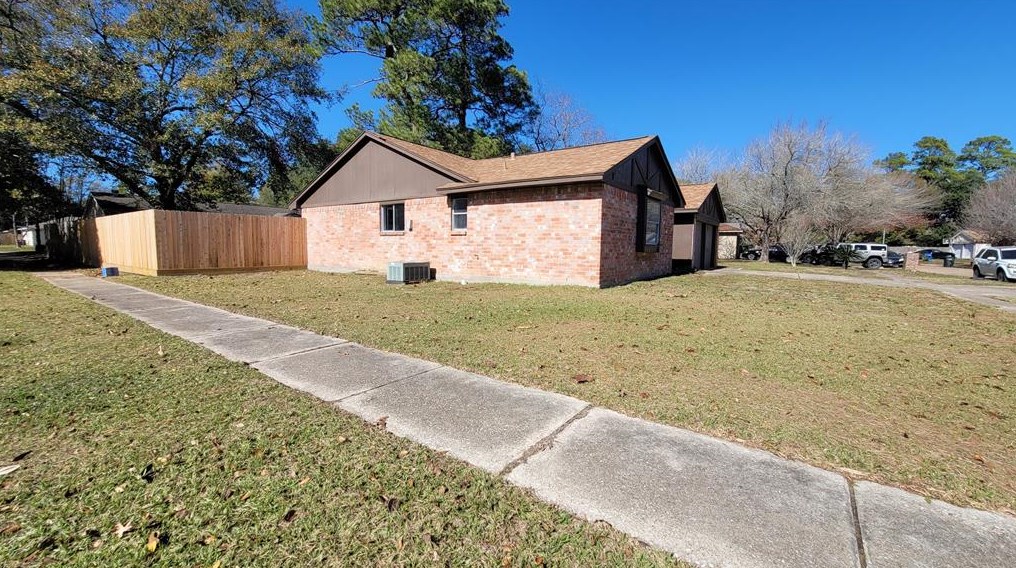 22203 Oakhill Gate Dr, Spring TX  77373-7330 exterior