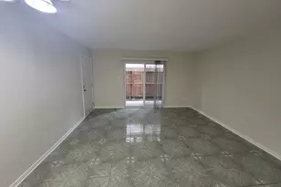 215 Postoffice St, Galveston, TX 77550 - Photo 3