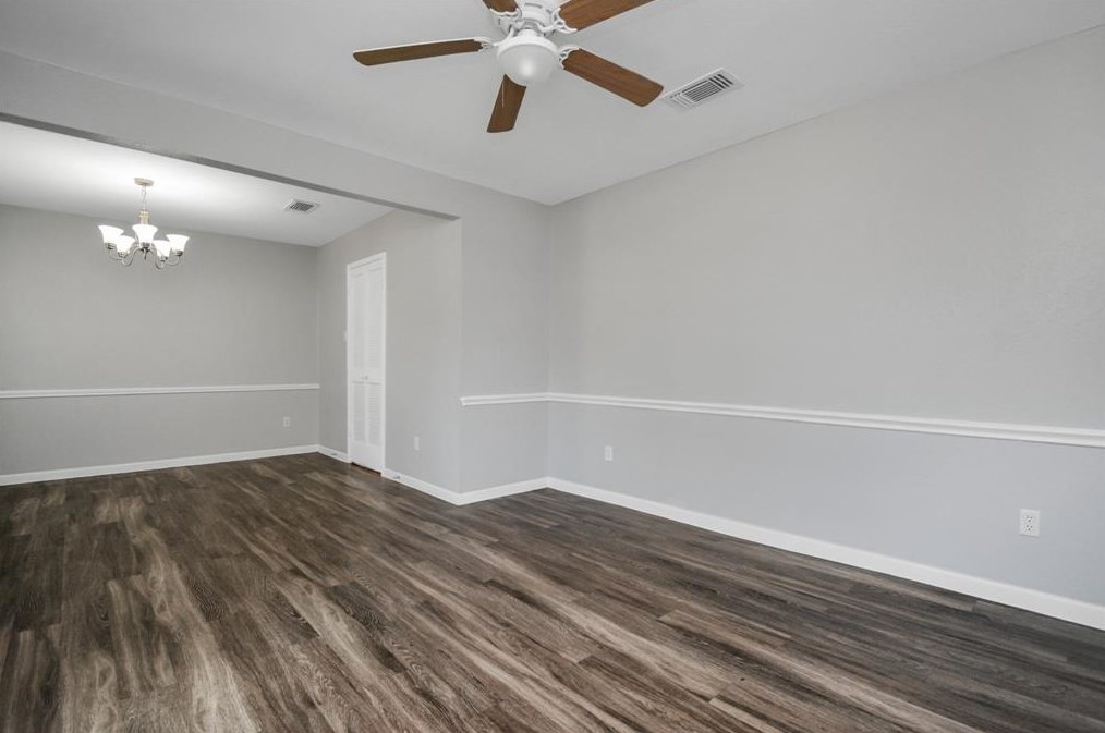 16103 Alta Mesa Dr, Houston TX 77083-1105 exterior