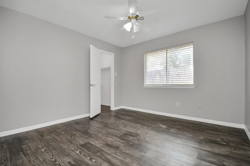 16103 Alta Mesa Dr, Houston TX 77083-1105 exterior