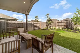 3610 Compass Pointe Ct, Angleton, TX 77515 - Photo 27