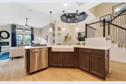 3610 Compass Pointe Court, Angleton, TX 77515 - Photo 9
