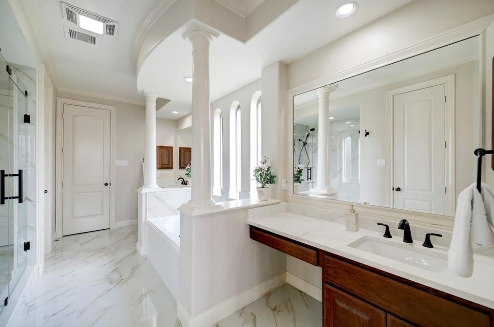 103 Trudeau Ln, Sugar Land TX 77498-6354 exterior