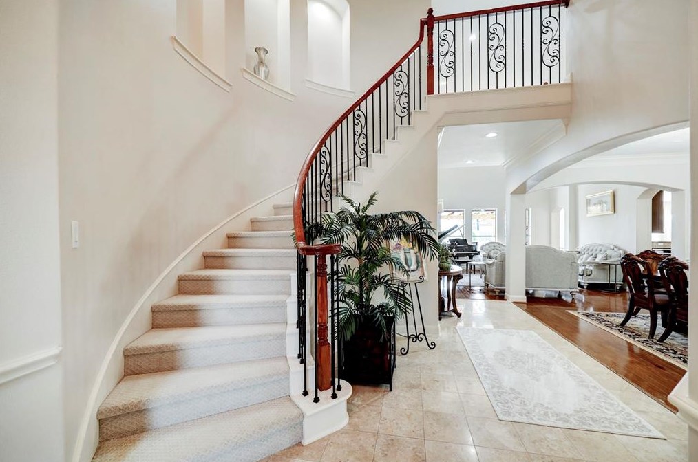 103 Trudeau Ln, Sugar Land TX 77498-6354 exterior