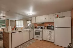 151 Moon Lk Dr, Trinity, TX 75862 - Photo 13