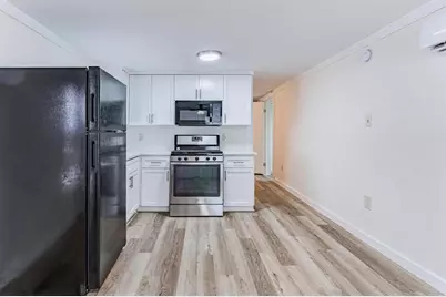 3913 Ball St, Galveston, TX 77550 - Photo 13