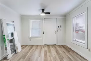 3913 Ball St, Galveston, TX 77550 - Photo 15