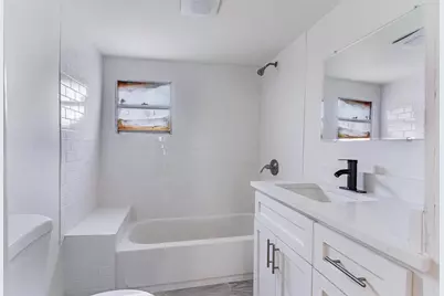 3913 Ball St, Galveston, TX 77550 - Photo 21